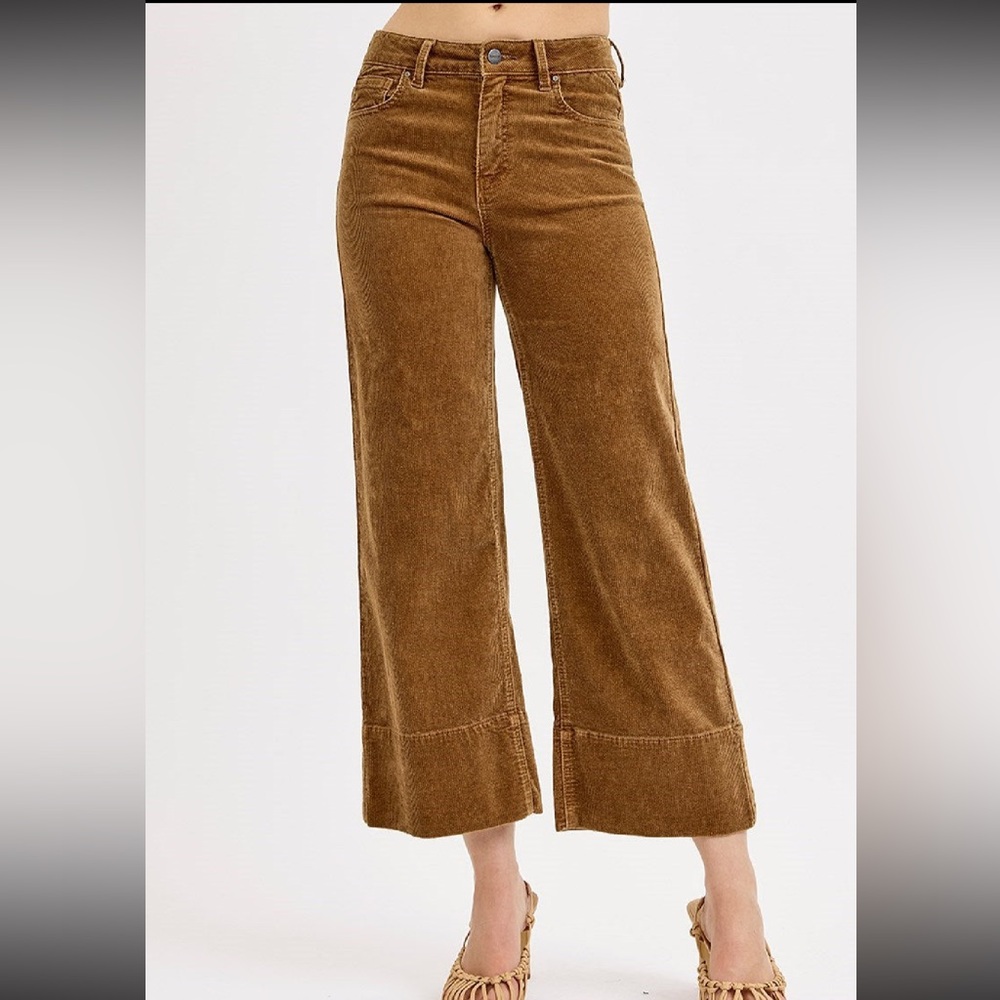 New w tags! Risen corduroy pants. Ankle length wide leg.Caramel teddy bear camel
